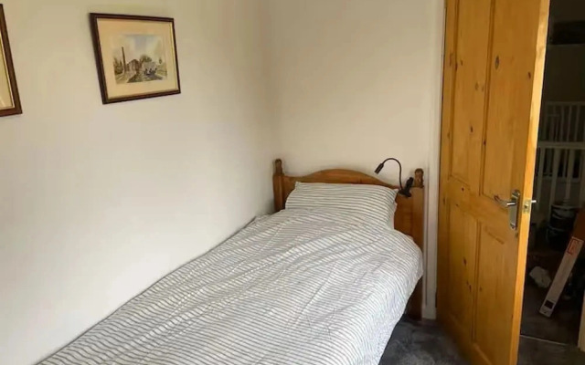 Peak District - Parking - Garden - Bbq - Sleeps 8