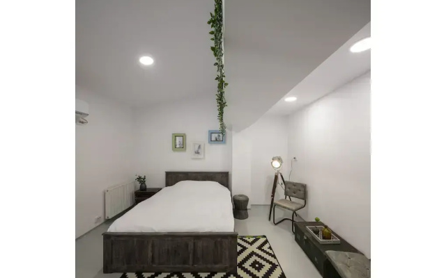 Omega House Hotel
