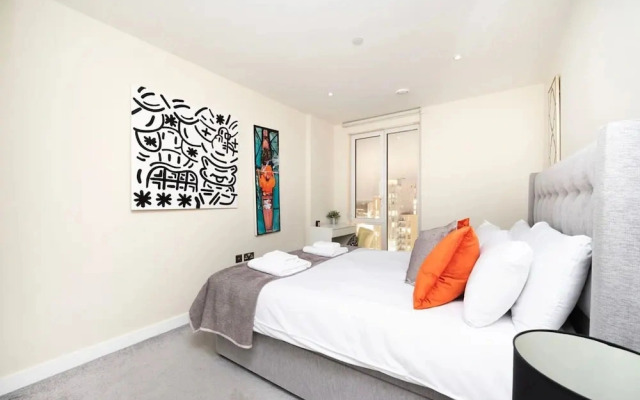 Modern Bromley Penthouse With Balcony Views