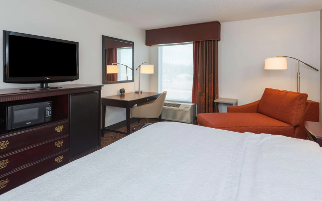 Hampton Inn Parkersburg-Mineral Wells