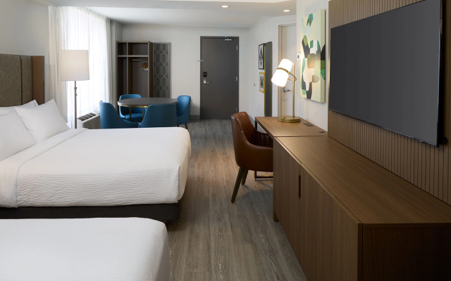 Holiday Inn & Suites Montreal Airport by IHG