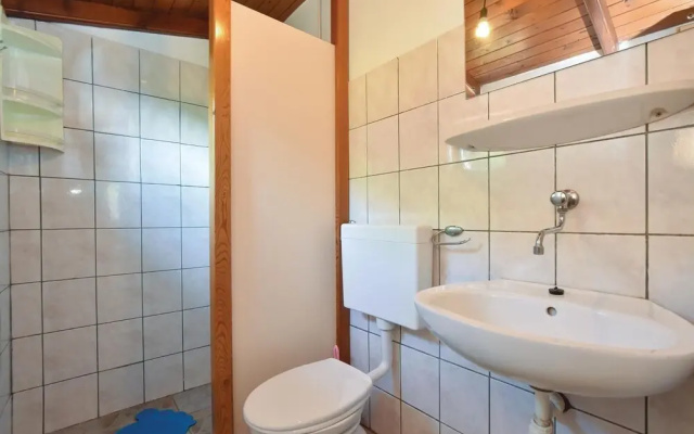 Stunning Apartment in Bogomolje With 1 Bedrooms