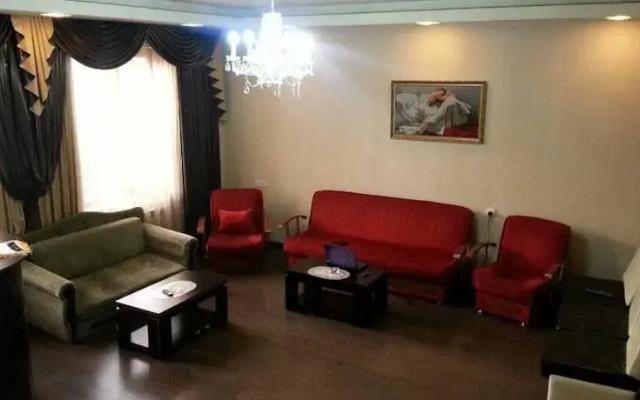 Hostel Tofi