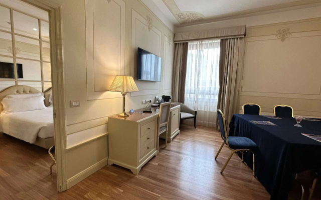 Radisson Blu GHR Hotel, Rome