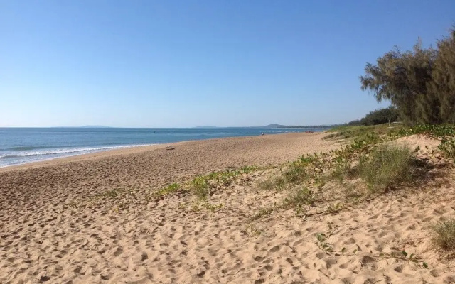 Tannum Sands Hotel / Motel
