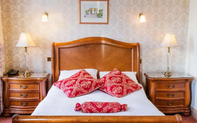 Courtmacsherry hotel