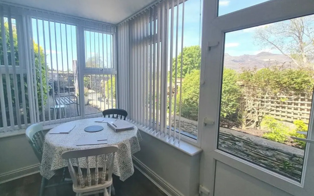 Moelwyn View Cottage