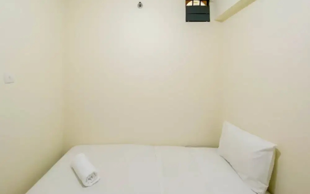 Homey And Comfort 2Br Green Pramuka City Apartment