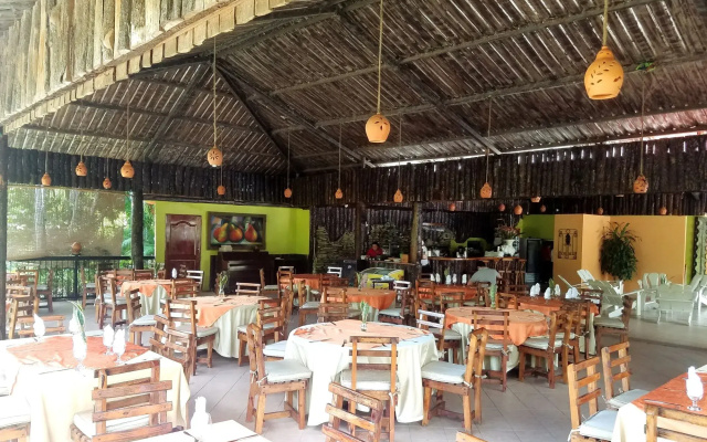 Jarabacoa River Club