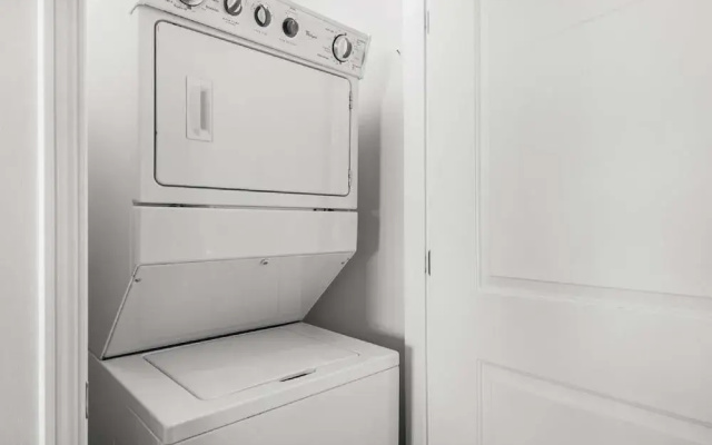 Sterling Breeze 3 Bedroom Apartment