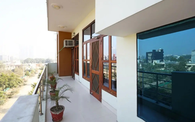 OYO 11362 Sky Residency