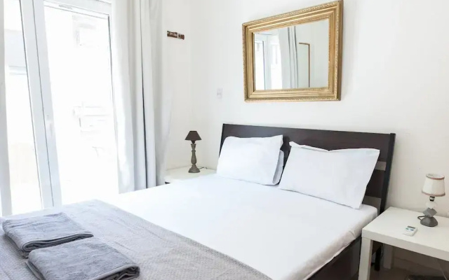 Ampelokipi Metro Roomy Delightful Oasis