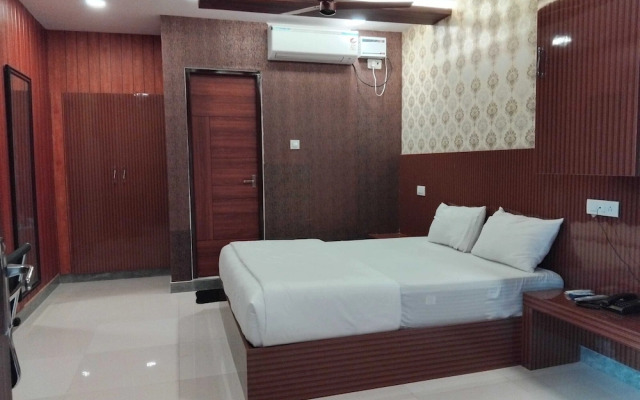 Townhouse Jawaharlal Nehru Stadium