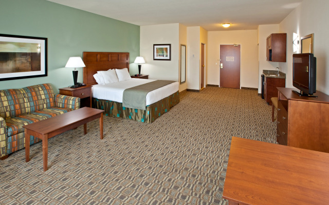 Holiday Inn Express Hotel & Suites RIPLEY by IHG