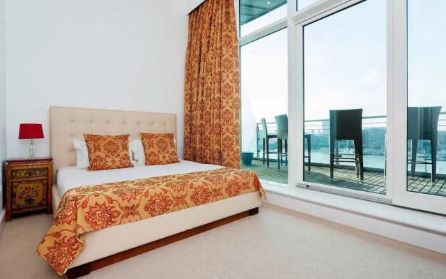 St Katharine's Dock Penthouse