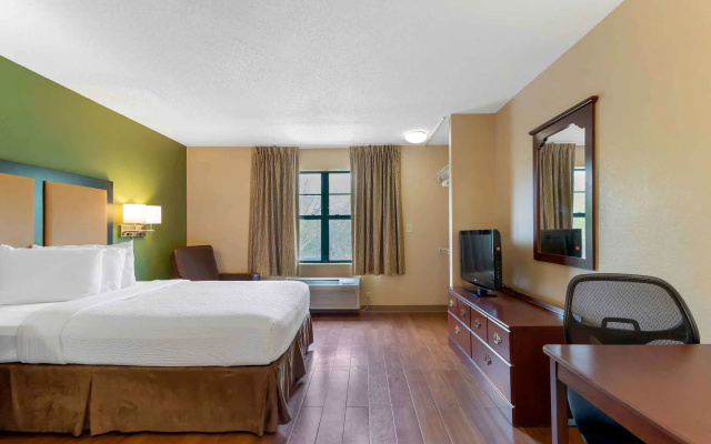 Extended Stay America Suites Atlanta Perimeter Crestline