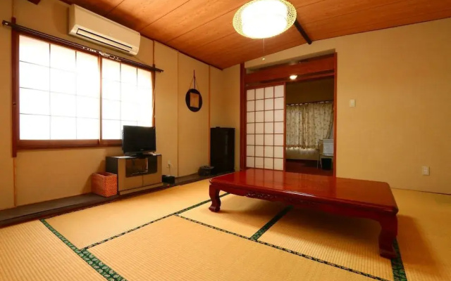 Hunagoya Takatori Ryokan
