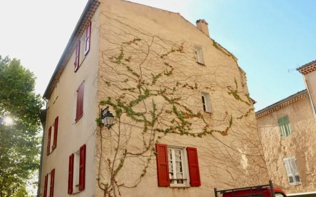 L'Escalo