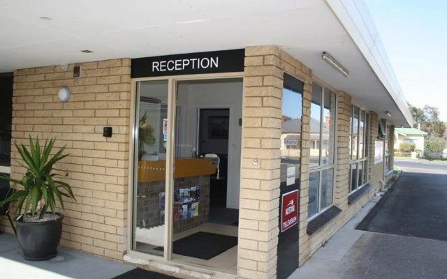 Bass and Flinders Motor Inn