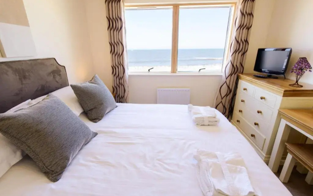 The Sands - Sea Front Apartments