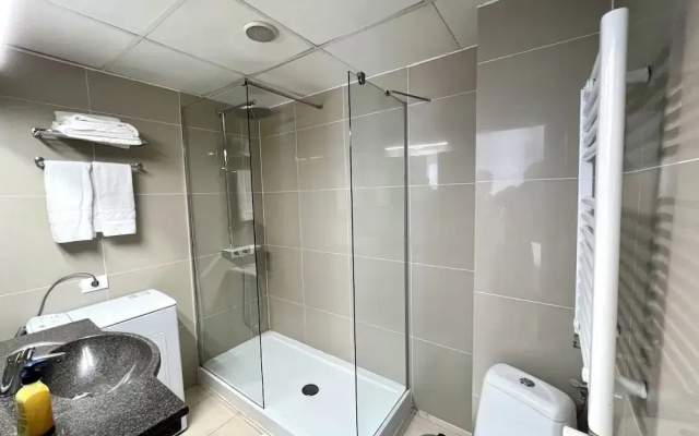 Moise House - Kosher ApartHotel