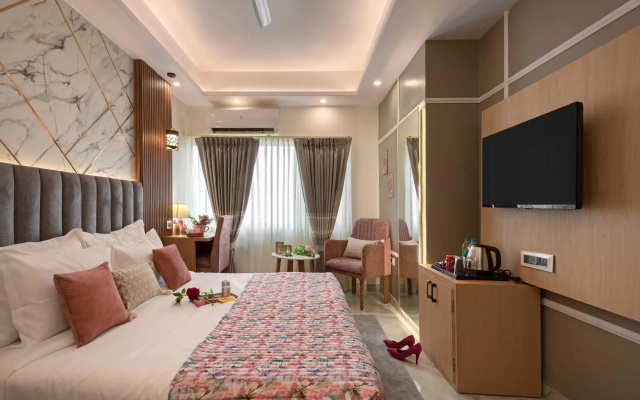 Hotel Sarang Palace