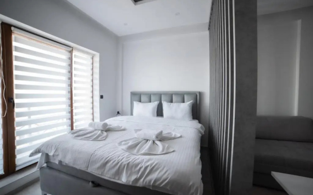 NLux 10 Apartment