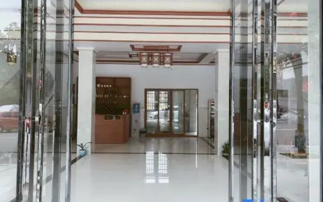 Qikong Qingyuan Inn