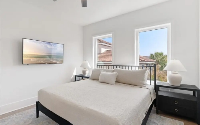 Surf And Sound 6 Bedroom Home