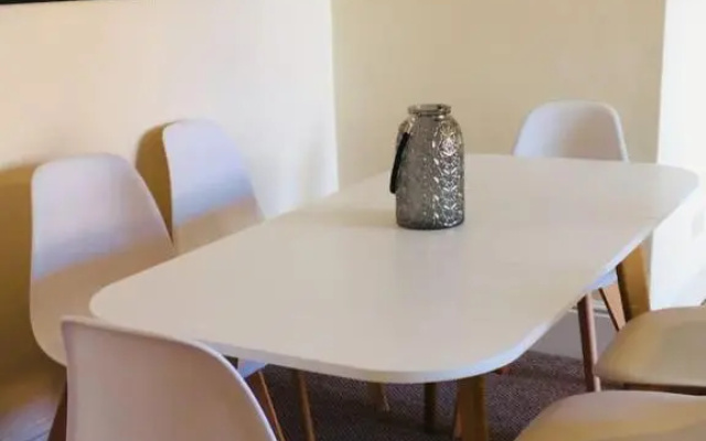 Spacious Apartment in the Heart of St Leonards
