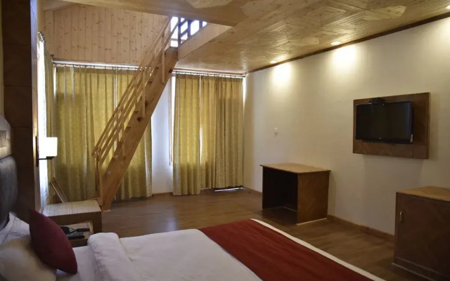 Hotel The Red Apple by OYO Rooms