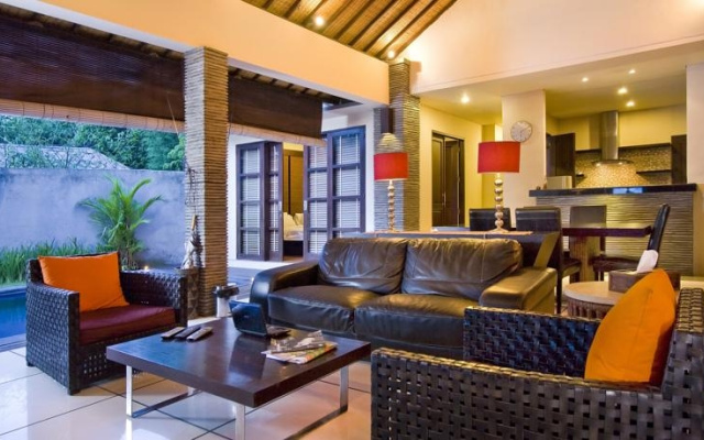 Villa Ininda and Ligaya