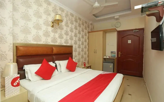Grest Hotel by OYO Rooms