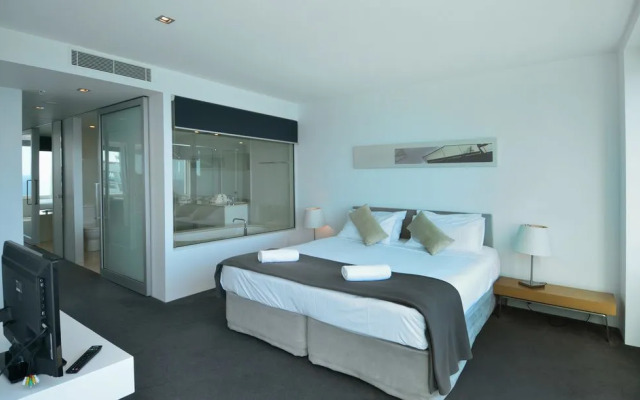 Apartment 4204 - HR Surfers Paradise