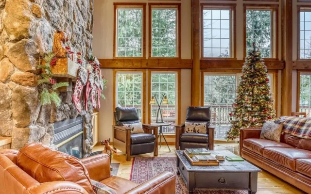 Lazy Bear Lodge