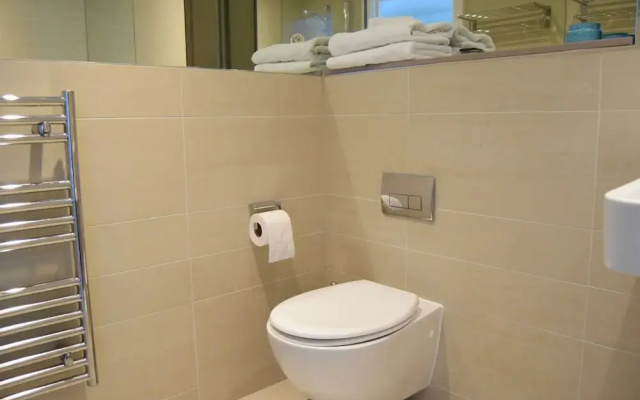 Stylish 1 Bedroom Studio Near Canary Wharf