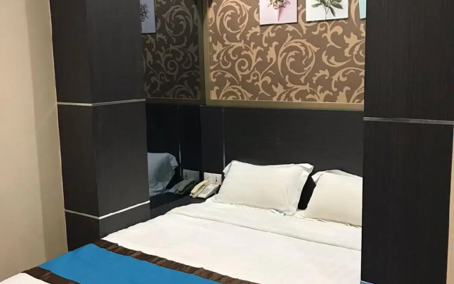 Nine Days Hotel