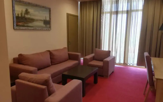 Suite with balcony · Anaklia Hotel — photo 1