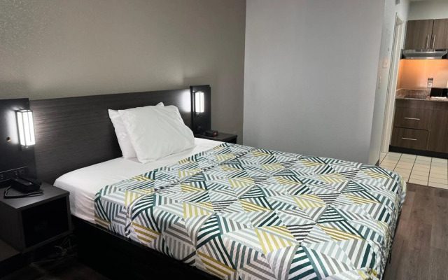Studio 6 Extended Stay - West Palm Beach, FL