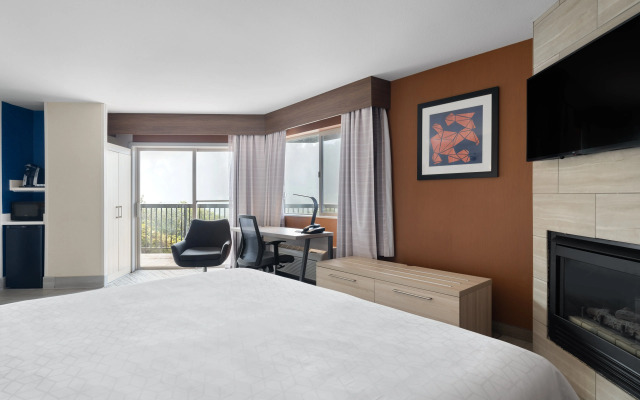 Holiday Inn Express Ft Bragg by IHG