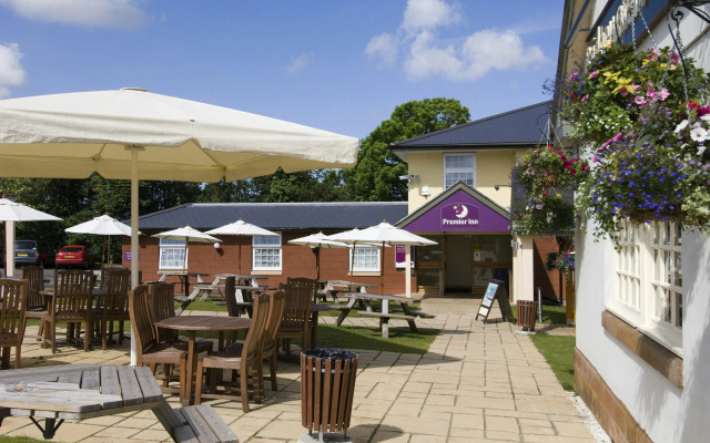 Premier Inn Shrewsbury North - Harmer Hill