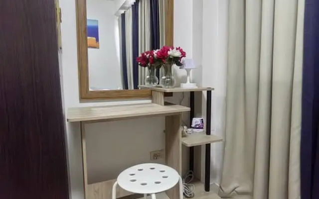 The Golden Shore Suites