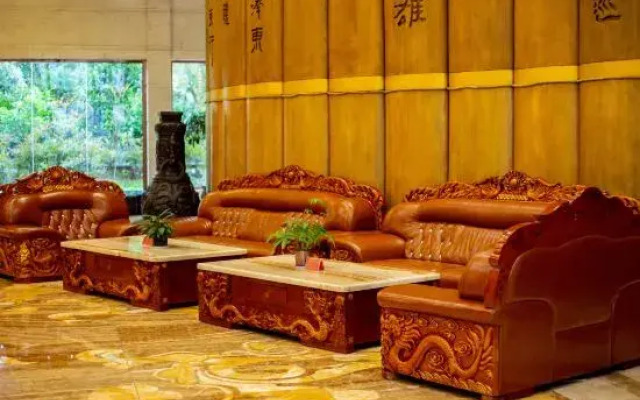 Jinhe Conifer International Hotel
