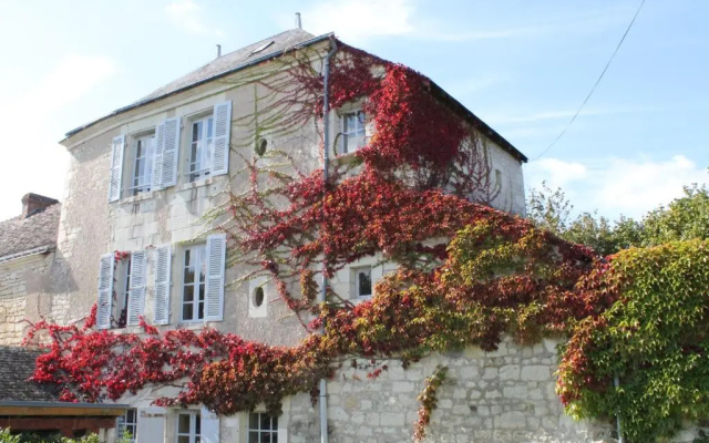 MAISON LA ROCHE-POSAY, 2 PIèCES, 3 PERSONNES - FR-1-541-52
