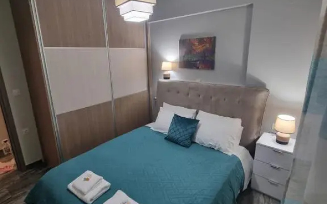 Stergiou Room 2