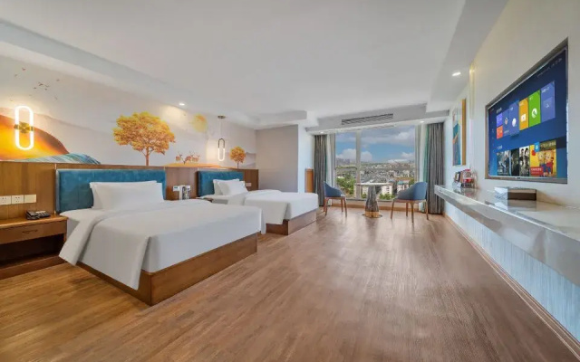 Jianianhua Hotel (Chongqing Longxing Liangjiang Movie and Television City)