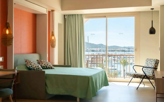 The White Apartments by Ibiza Feeling - Adults Only