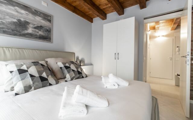 Отель Venetian Superior Apartment R&R Италия, Венеция - отзывы, цены и фото номеров - забронировать отель Venetian Superior Apartment R&R онлайн комната для гостей