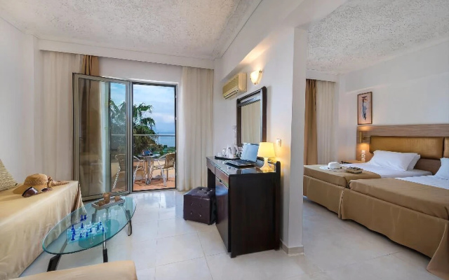 Niriides Hotel