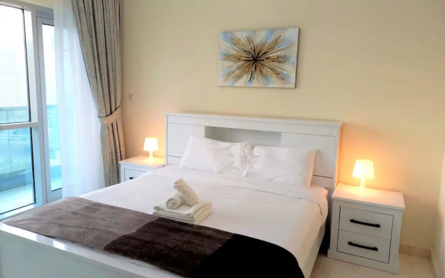 Supreme 2bedroom With Balcony in Business Bay